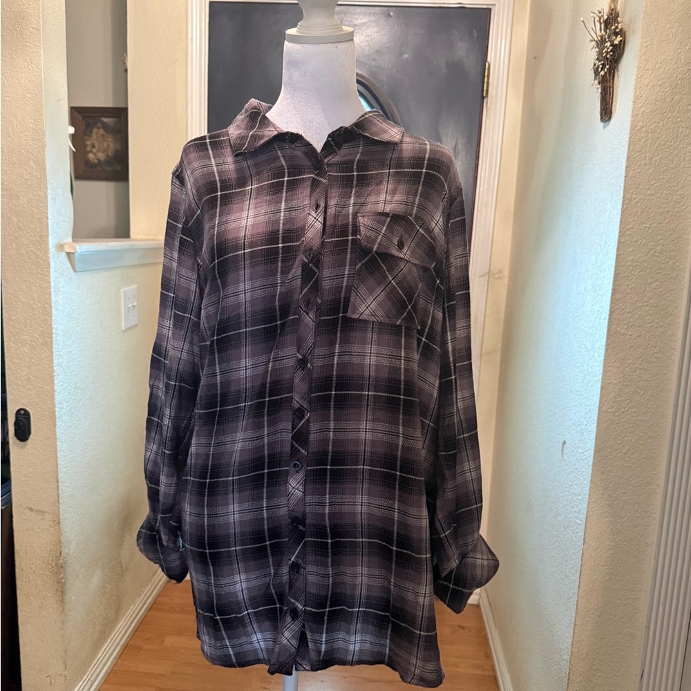 Tolani Plaid Button-Up Shirt in Black and Brown